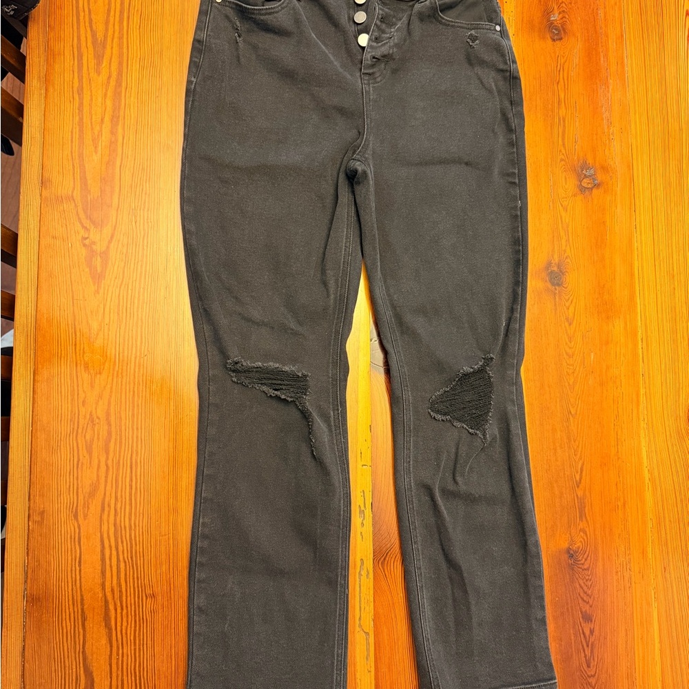 Wonderly High Rise Black Distressed Jeans